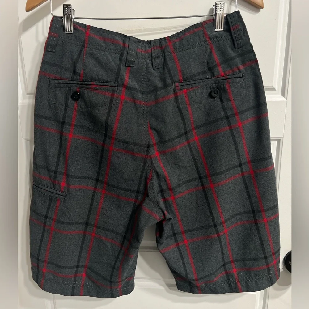 CSG Men's Gray and Red Plaid Shorts - Picture 3 of 4